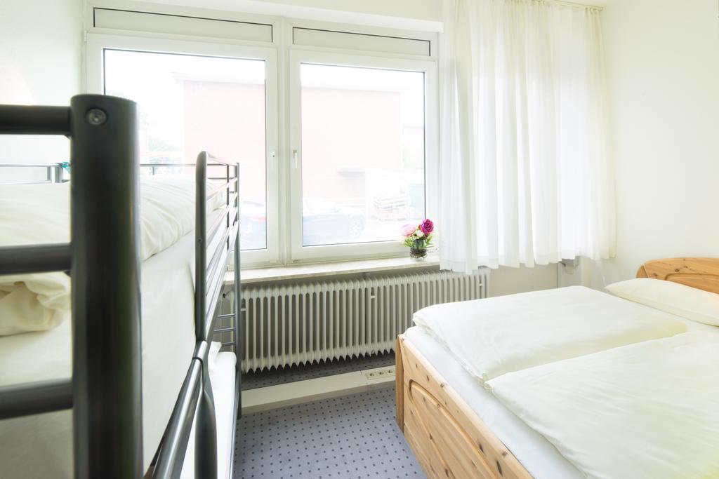 Airport Hostel Гамбург Номер фото